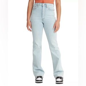 Levi’s Ribcage Bootcut 27